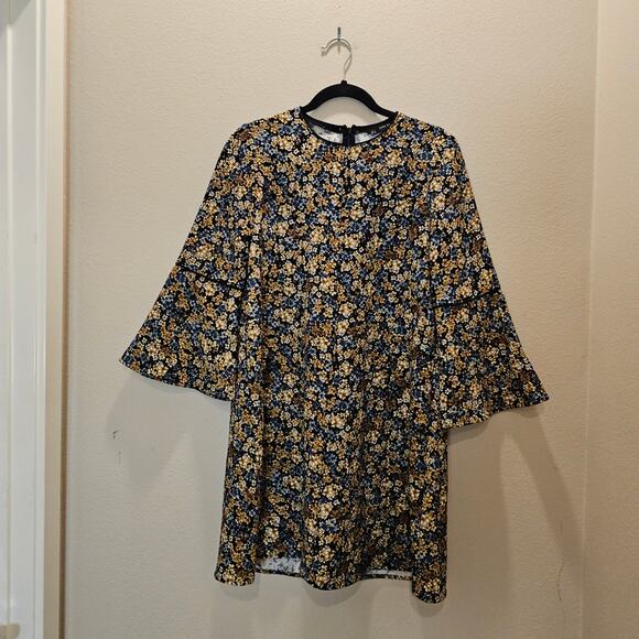 Zara Floral Cocktail Dress with Bell Sleeves Size Small - Picture 1 of 3